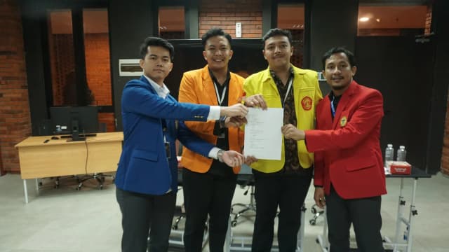 Pengesahan AD/ART FOMNI